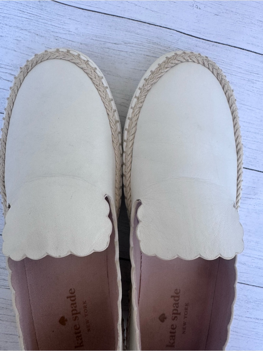 Kate Spade White Leather Scallop Espadrille Slip On Sneakers Size 7.5 Coastal - Picture 16 of 16
